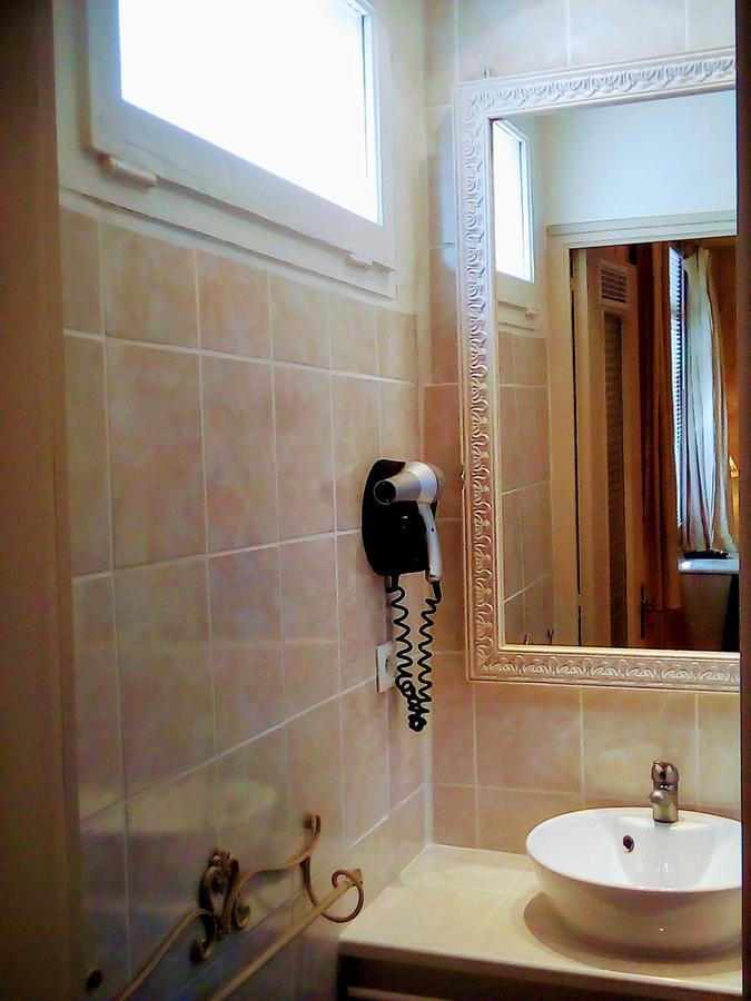 منزل الضيف La Mirabelle-Casteil Country House المظهر الخارجي الصورة