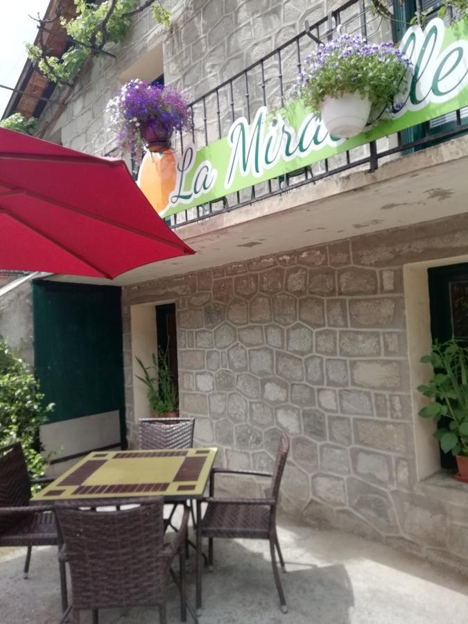 منزل الضيف La Mirabelle-Casteil Country House المظهر الخارجي الصورة