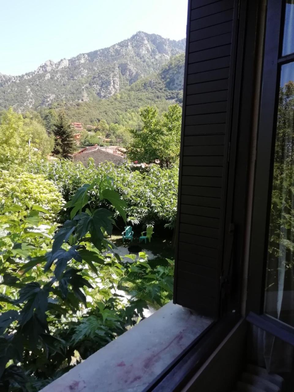 منزل الضيف La Mirabelle-Casteil Country House المظهر الخارجي الصورة