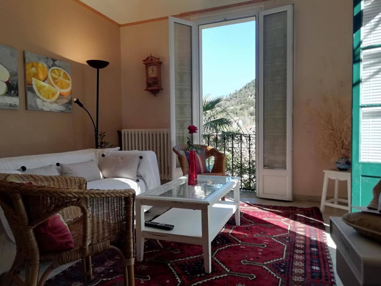 منزل الضيف La Mirabelle-Casteil Country House المظهر الخارجي الصورة