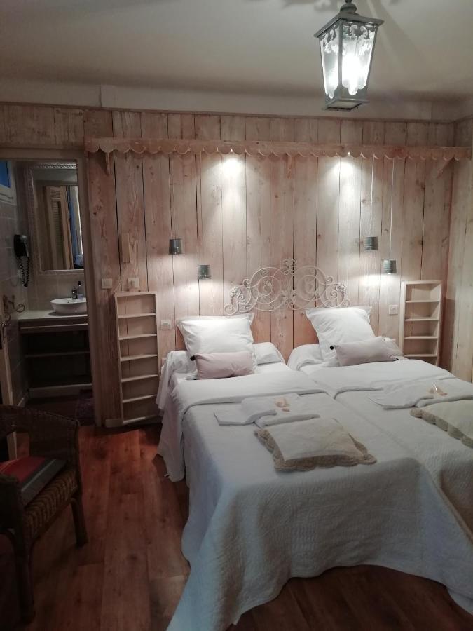 منزل الضيف La Mirabelle-Casteil Country House المظهر الخارجي الصورة
