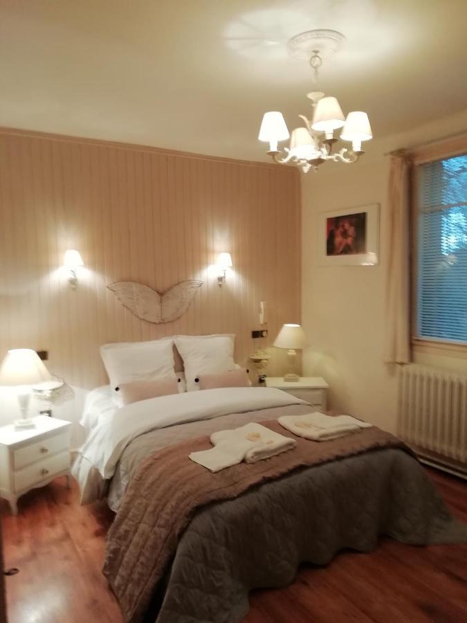 منزل الضيف La Mirabelle-Casteil Country House المظهر الخارجي الصورة