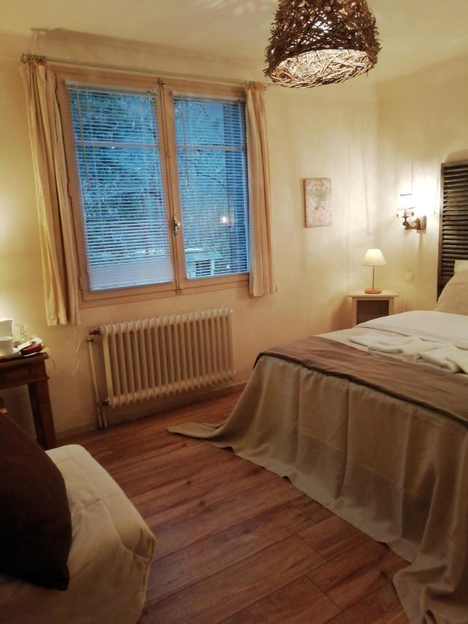منزل الضيف La Mirabelle-Casteil Country House المظهر الخارجي الصورة